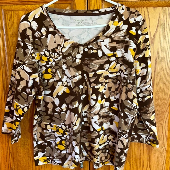 St. John's Bay Tops - St.Johns Bay classic tee size XL🥰🥰